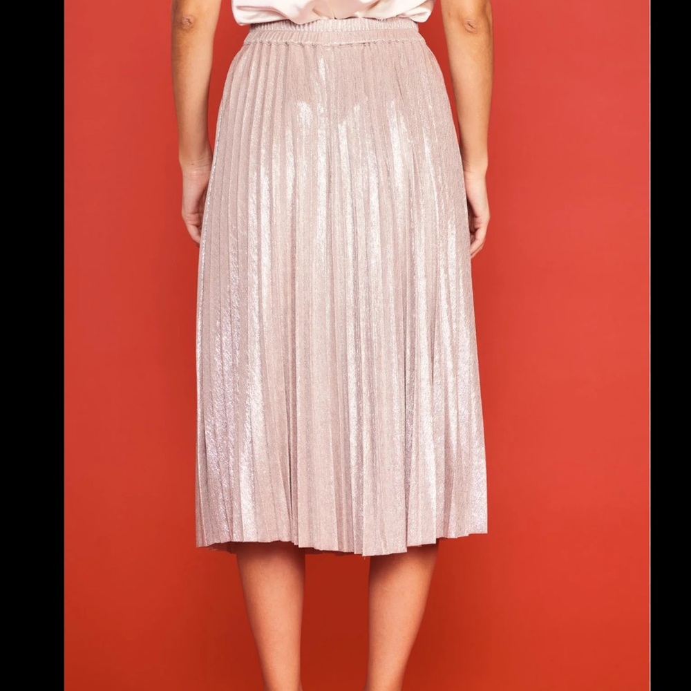 Abercrombie & Fitch women’s rose gold pleated midi skirt Small